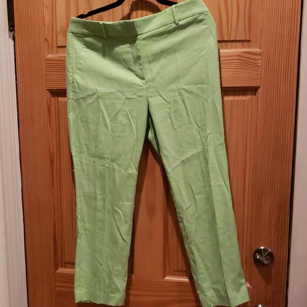 LOFT Green Capris